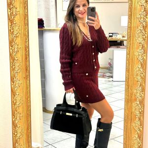 chic bordeaux