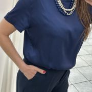 COLLANA MULTIFILO CON PIETRE – ELEGANZA NATURALE