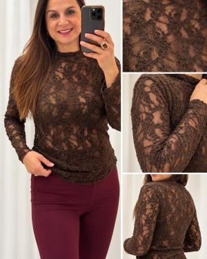 Maglia in Pizzo Floreale a Collo Alto – Made in Italy