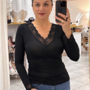 Maglia Cashmere con Pizzo – Scollo a V | Made in Italy